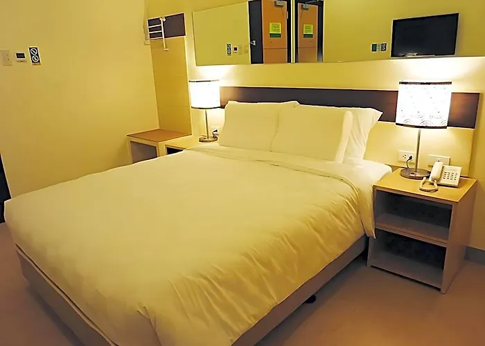 Go Otis - 3* Manila