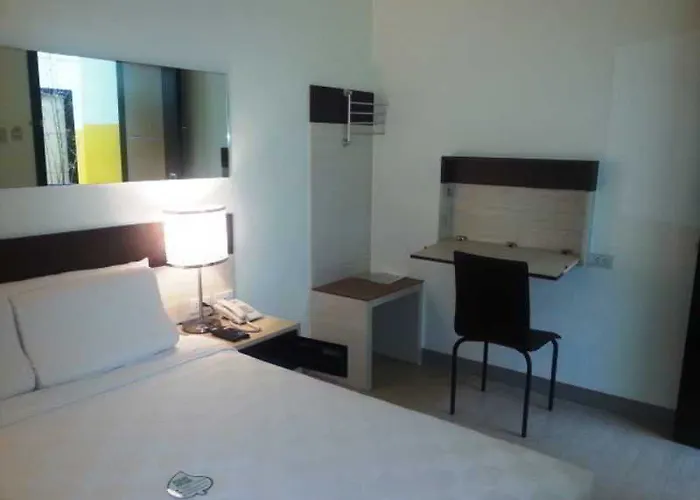 Go Otis - Hotel Manila
